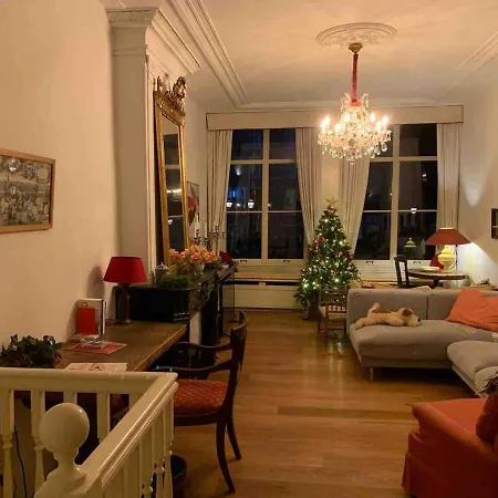 Apartman Canal View House - 17th Century Town House *