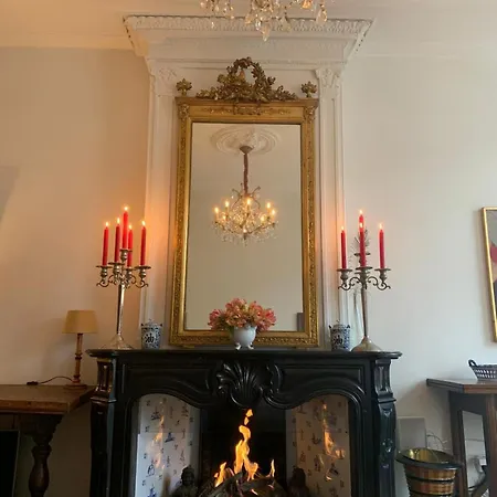 Canal View House - 17th Century Town House Apartman