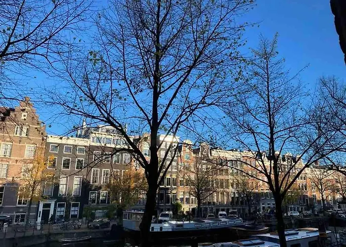 Canal View House - 17th Century Town House * Amsterdam