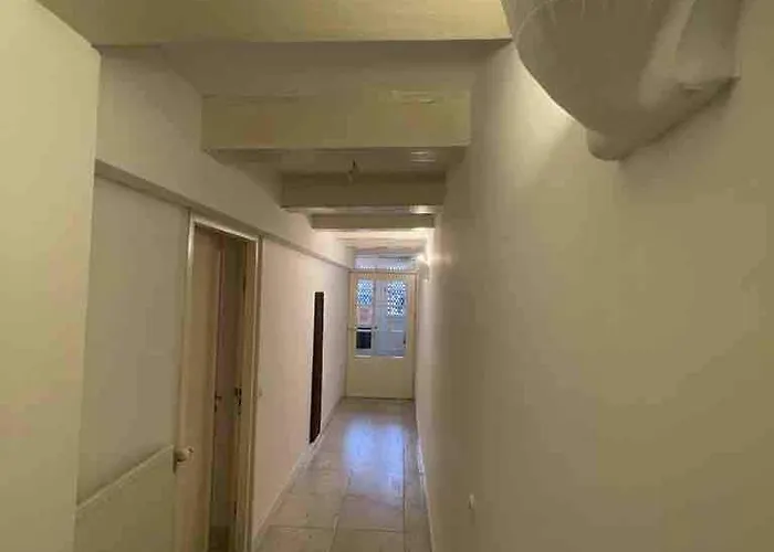 Canal View House - 17th Century Town House *