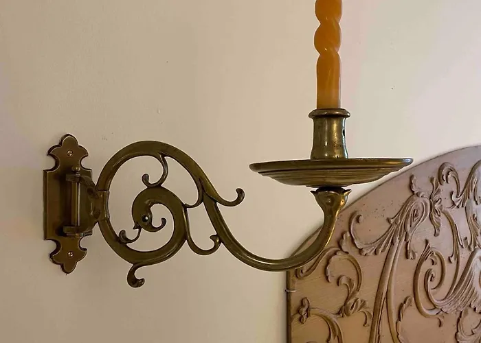 Canal View House - 17th Century Town House Amsterdam