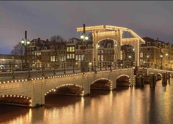 Canal View House - 17th Century Town House