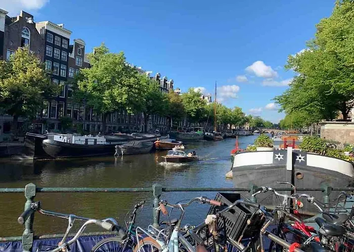 Canal View House - 17th Century Town House Appartement