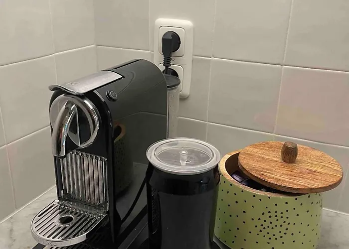 Canal View House - 17th Century Town House * Amsterdam